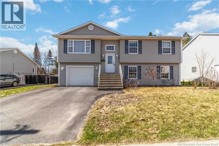 21 Peters Drive, Fredericton, New Brunswick E3A0G7