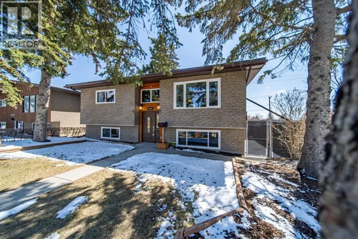 4604 Namaka Crescent NW, Calgary, Alberta T2K2H6