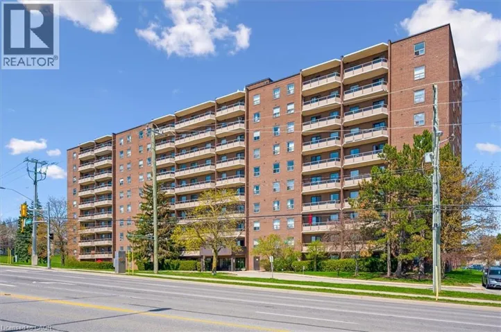 1100 COURTLAND Avenue E Unit# 302, Kitchener, Ontario N2C2H9