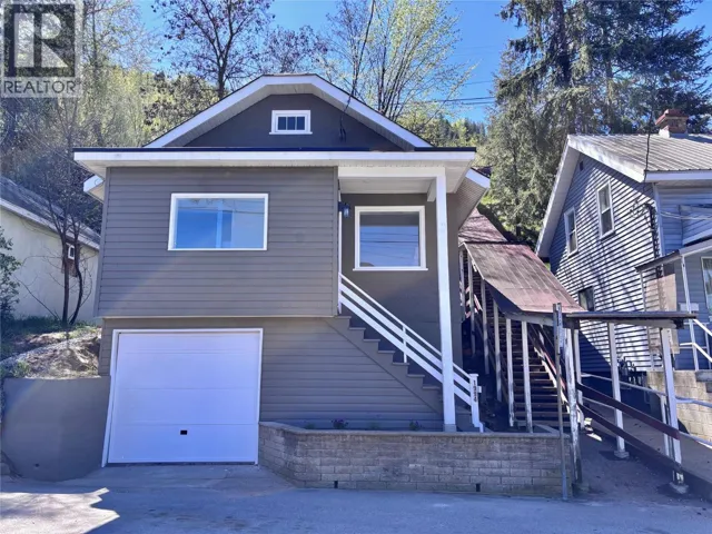 1994 Topping Street Street, Trail, British Columbia V1R2G8