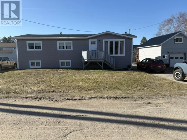17 Memorial Street, Glovertown, Newfoundland & Labrador A0G2L0
