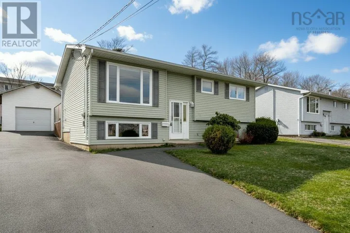 120 Flying Cloud Drive, Dartmouth, Nova Scotia B2W4T3