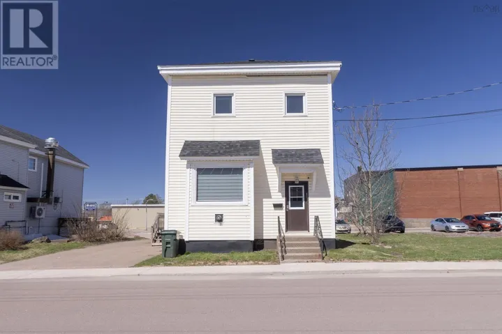 14 Prince Arthur Street, Amherst, Nova Scotia B4H1V4