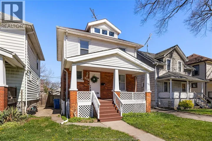 526 Curry, Windsor, Ontario N9B2B9