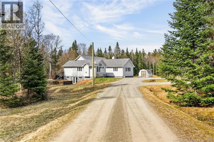 25 Bungay Road, Lutes Mountain, New Brunswick E1G4W5