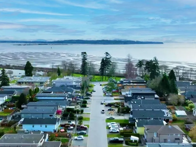 942 LEE STREET, White Rock, British Columbia V4B4N8