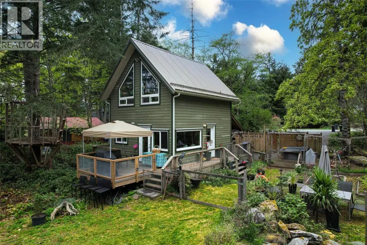 3055 Mander Rd, Gabriola Island, British Columbia V0R1X7