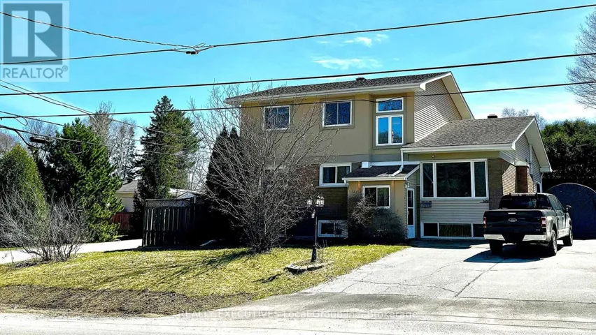699 NORMAN AVENUE, North Bay (Widdifield), Ontario P1B8C2