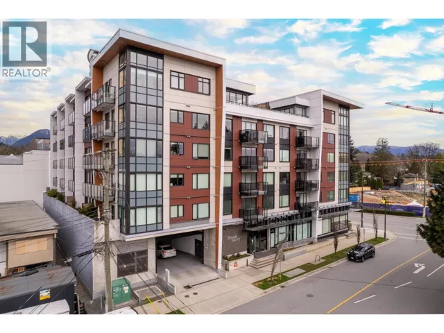 203 1496 CHARLOTTE ROAD, North Vancouver, British Columbia V7J0C9