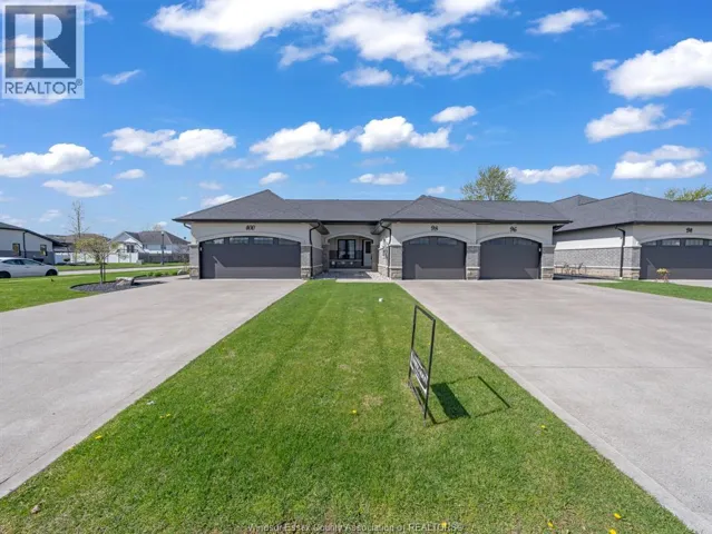 98 HOUGHTON STREET, Essex, Ontario N8M0A5