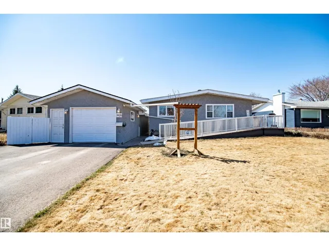 3920 35A AV, Red Deer, Alberta T4N2S5