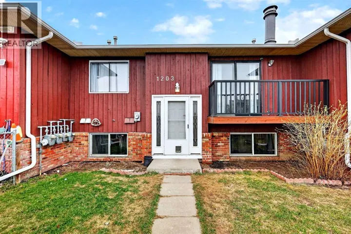 E, 1203 44 Street SE, Calgary, Alberta T2A5E6