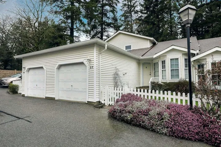 57 6537 138TH STREET, Surrey, British Columbia V3W0C6