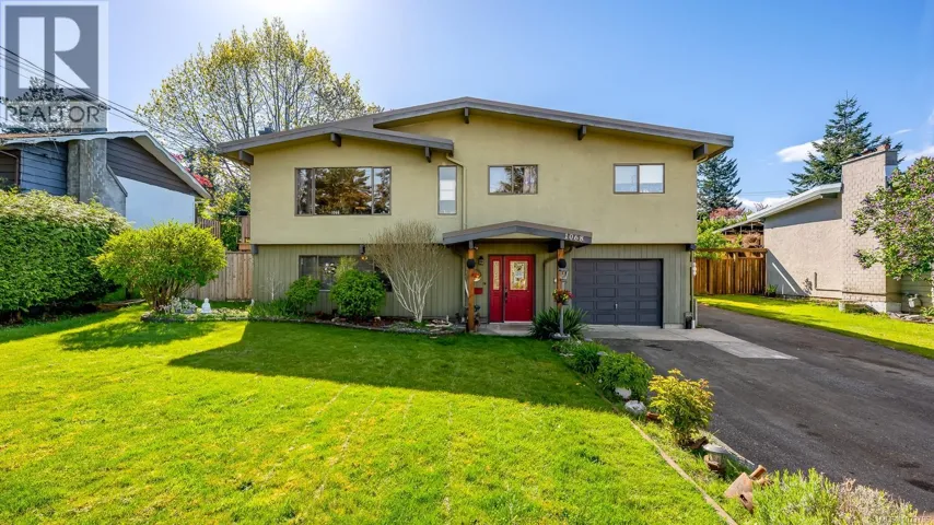 1068 Ruby Rd, Campbell River, British Columbia V9W1M8