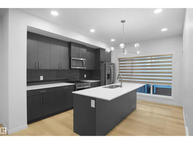 510 37 ST SW, Edmonton, Alberta T6X3B2