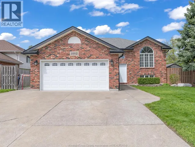 1002 KING RICHARD COURT, Lakeshore, Ontario N8L0T8