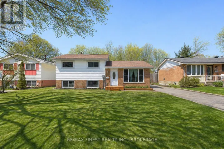 676 LAURIER BOULEVARD, Brockville, Ontario K6V5X8