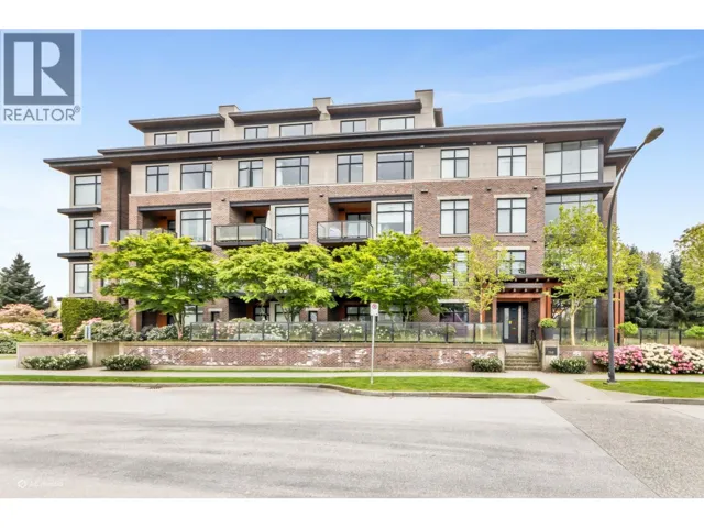 102 260 SALTER STREET, New Westminster, British Columbia V3M0J4