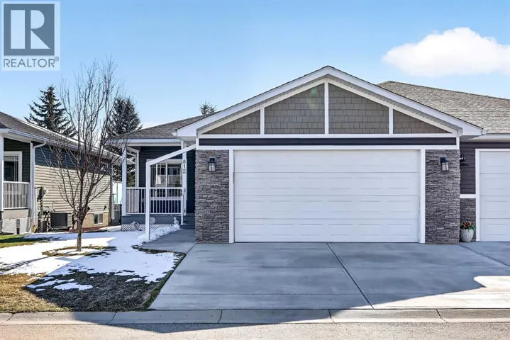 812 Stone Garden Drive, Carstairs, Alberta T0M0N0