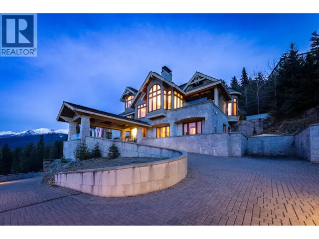 3833 SUNRIDGE DRIVE, Whistler, British Columbia V8E0W1