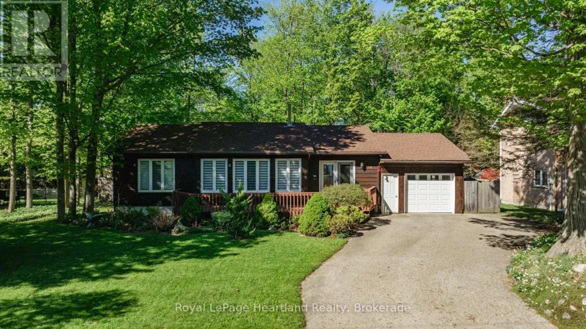 216 SHADYWOOD CRESCENT, Huron-Kinloss, Ontario N2Z2X3
