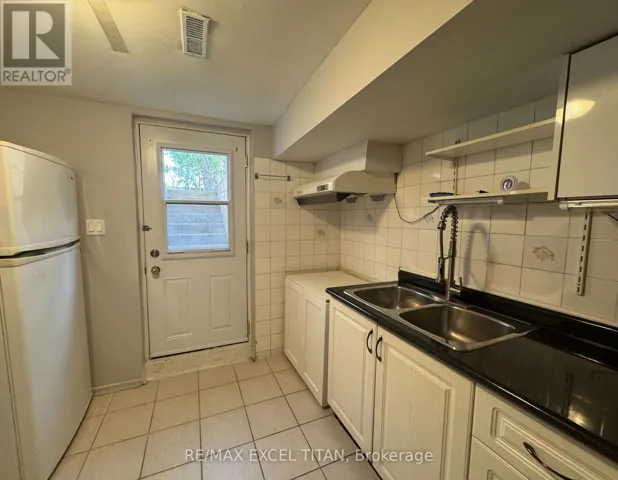 BSMT - 251 SHAWNEE CIRCLE, Toronto (Pleasant View), Ontario M2H2Y3