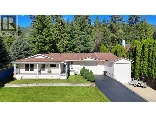 817 Smith Crescent, Genelle, British Columbia V0G1G0