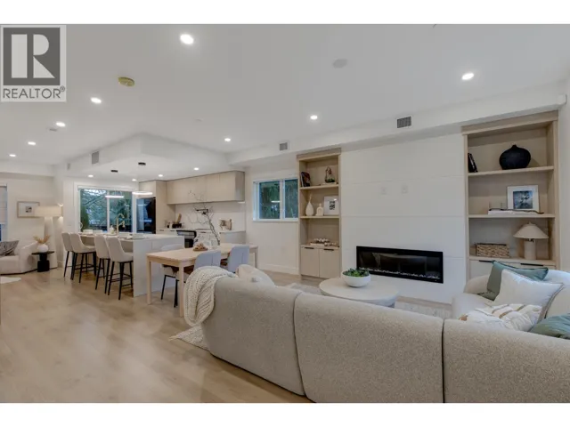4 339 KEARY STREET, New Westminster, British Columbia V3L3L2