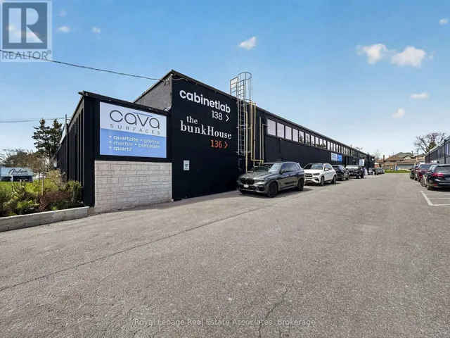UNIT 4 - 136 TYCOS DRIVE, Toronto (Yorkdale-Glen Park), Ontario M6B1W8
