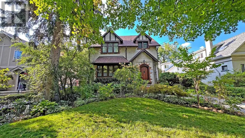 60 BURNHAMTHORPE CRESCENT, Toronto (Islington-City Centre West), Ontario M9B6G8