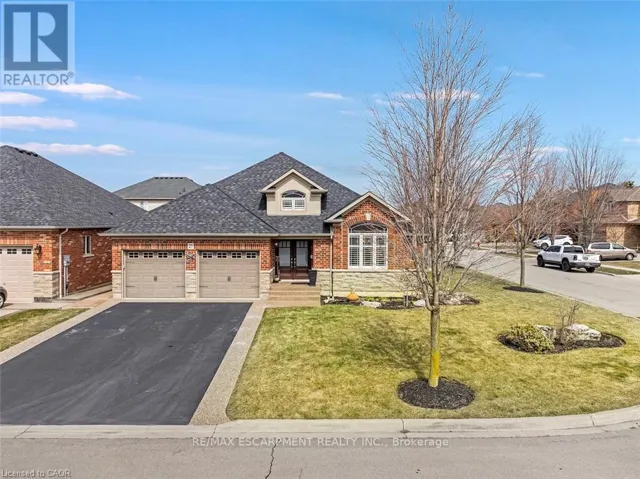 27 CARVER DRIVE, Hamilton (Binbrook), Ontario L0R1C0