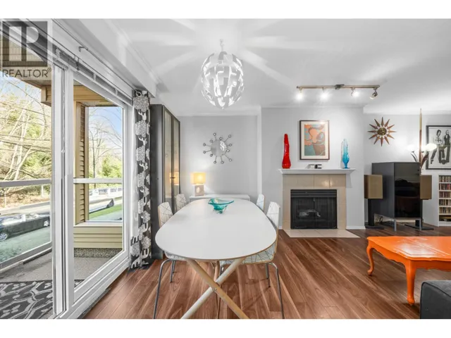 306 3400 SE MARINE DRIVE, Vancouver, British Columbia V5S4P8