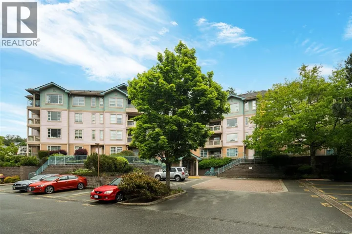 306 799 Blackberry Rd, Saanich, British Columbia V8X5J3