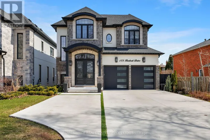 175 BURLOAK DRIVE W, Oakville (BR Bronte), Ontario L6L6E6