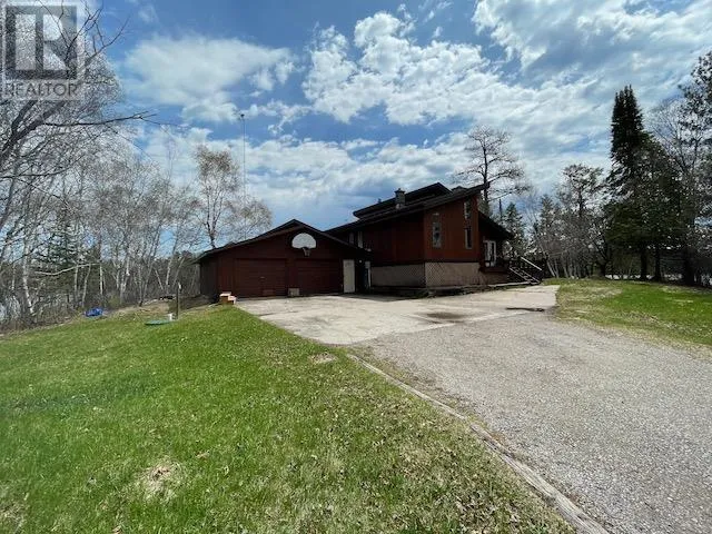 699 Coombes DR, Dryden, Ontario P8N2Y5