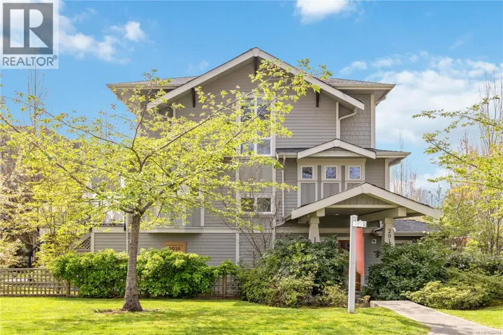 1 2918 Shelbourne St, Victoria, British Columbia V8R4M6