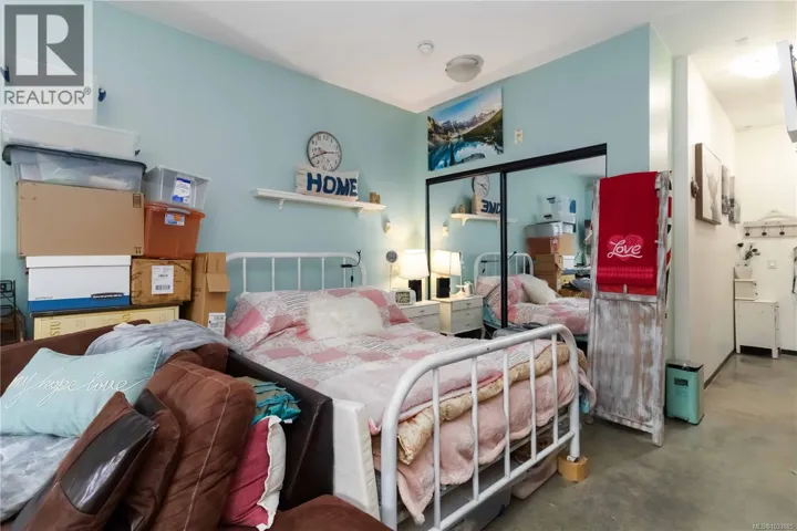 108 932 Johnson St, Victoria, British Columbia V8V3N4