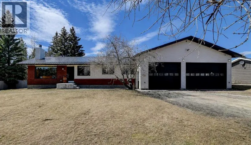 903 7th Avenue, Beaverlodge, Alberta T0H0C0