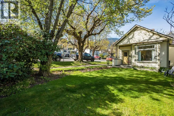 720 Stanley Street, Nelson, British Columbia V1L1N5