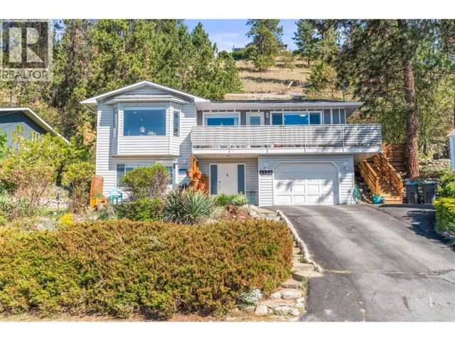4138 4th Avenue, Peachland, British Columbia V0H1X5