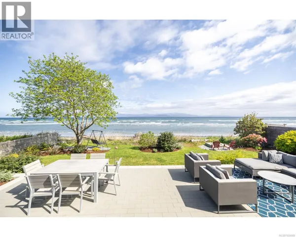 1039 SEACREST Pl, Qualicum Beach, British Columbia V9K1E7