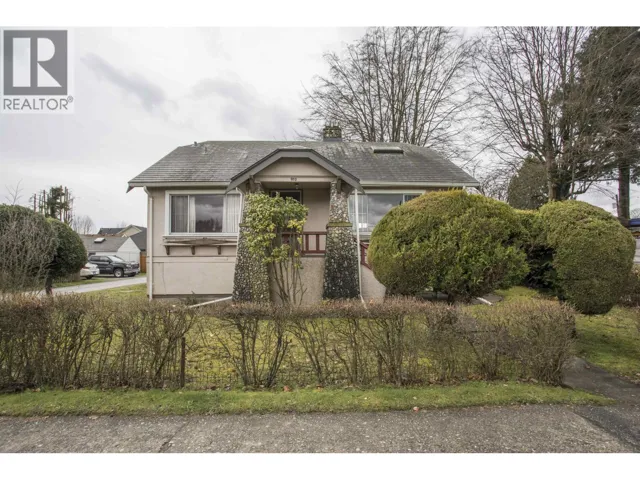 910 EIGHTH STREET, New Westminster, British Columbia V3M3T2