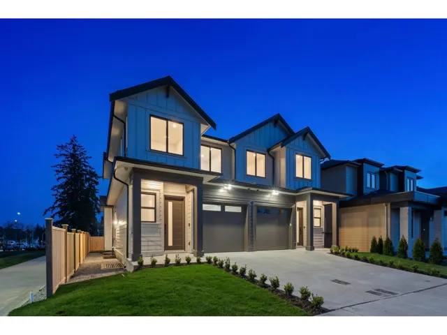 101 16594 22 AVENUE, Surrey, British Columbia V3Z0V5