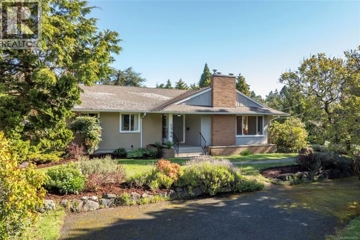 1794 Barrie Rd, Saanich, British Columbia V8N2W7