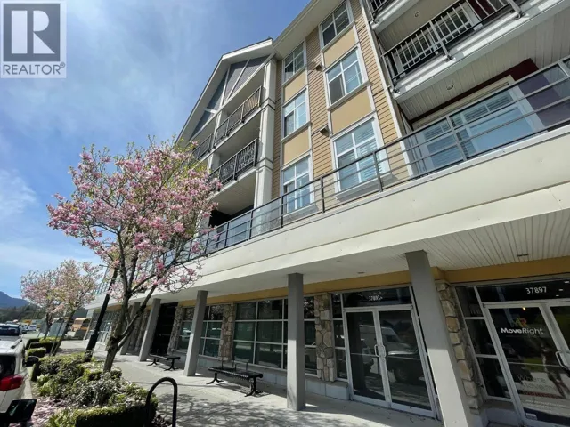 37893 SECOND AVENUE, Squamish, British Columbia V8B0R2