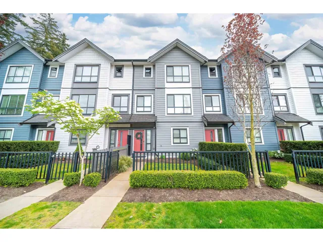 3 16760 25 AVENUE, Surrey, British Columbia V3Z0W4