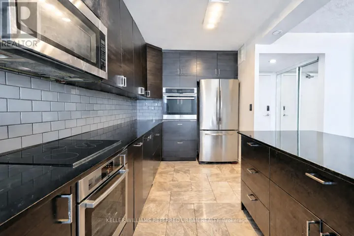 1811 - 10 MARTHA EATON WAY, Toronto (Brookhaven-Amesbury), Ontario M6M5B3