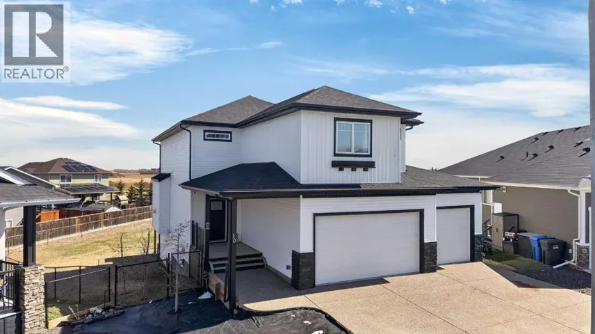10 Bishop Circle, Carstairs, Alberta T0M0N0