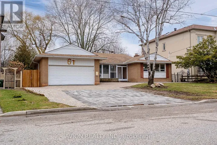LOWER - 61 ALAMOSA DRIVE, Toronto (Bayview Village), Ontario M2J2N8