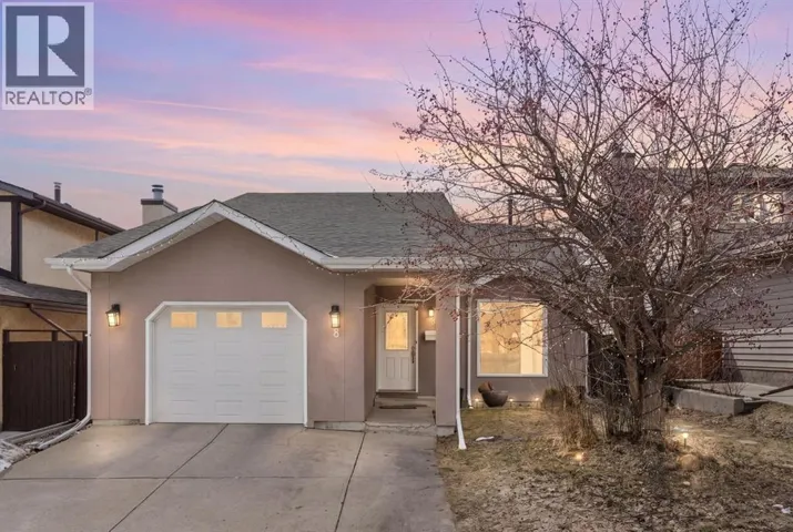 8 Hawkfield Crescent NW, Calgary, Alberta T3G1Z5